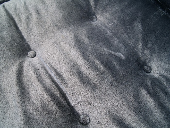 Bretz Designklassiker Sofa Mammut silber Schattensamtstoff metall chrom