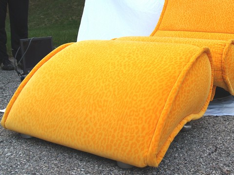 OLYMPUS DIGITAL CAMERA Bretz Designklassiker Sofa Laola Hookipa Relaxstuhl Stuhl liege gelb