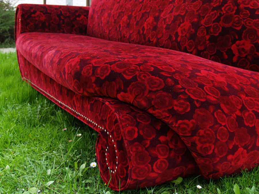 Bretz Designklassiker Sofa Gaudi Recamiere BArock Lounge Rosenstoff rot