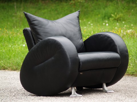 Bretz Designklassiker Sofa schwarz neuwertig Sammlerstück Popeye Gaudi Leder schwarz Stuhl Entenfüße