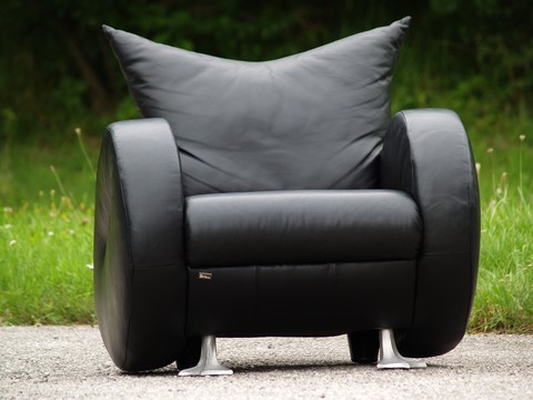 Bretz Designklassiker Sofa schwarz neuwertig Sammlerstück Popeye Gaudi Leder schwarz Stuhl Entenfüße