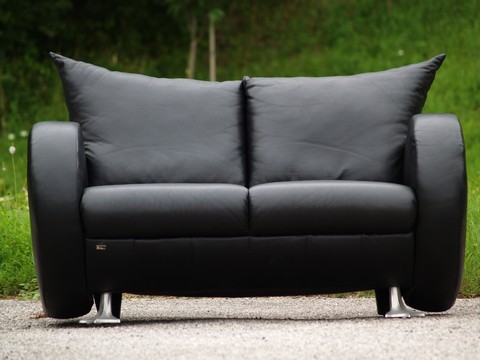 OLYMPUS DIGITAL CAMERA Bretz Designklassiker Sofa schwarz neuwertig Sammlerstück Popeye Gaudi Leder schwarz Stuhl Entenfüße