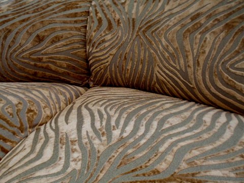 bretz sofa designklassiker mumba zebra gold braun