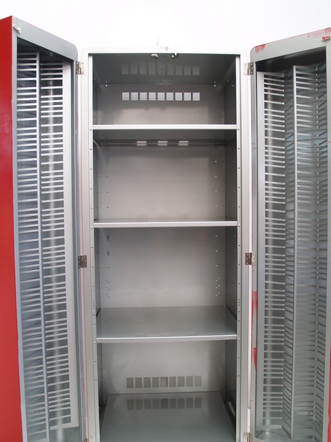 Bretz FAT BOYs Metallschrank 3 Bretz sofa designklassiker metall schrank rot fat boy