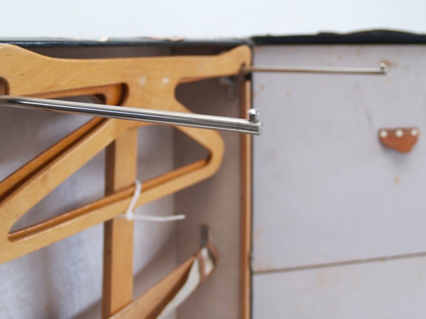 schrankkoffer schrankkoffer G2597 puppenmoebel 4