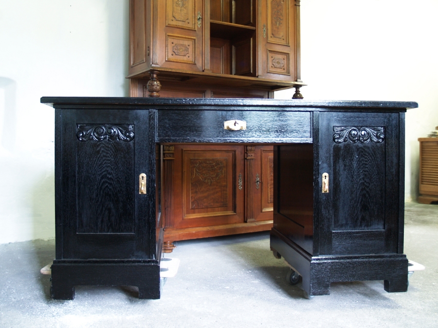 OLYMPUS DIGITAL CAMERA Antiker Schreibtisch restauriert schwarz