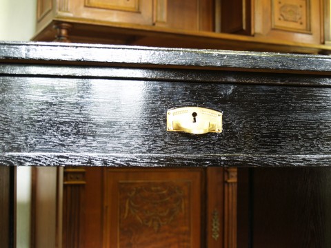 OLYMPUS DIGITAL CAMERA Antiker Schreibtisch restauriert schwarz