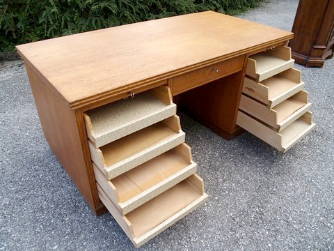 Schreibtisch antik restauriert massivholz Herrenzimmer Möbel Antiquität beschnitzt Rolladen Vintage Midcentury Industrial