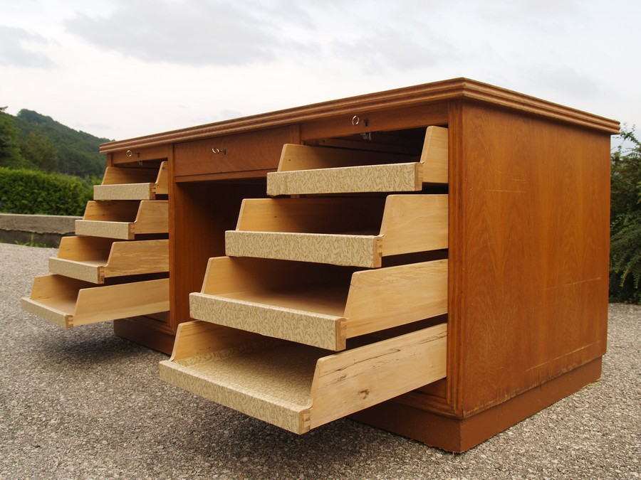 Schreibtisch antik restauriert massivholz Herrenzimmer Möbel Antiquität beschnitzt Rolladen Vintage Midcentury Industrial