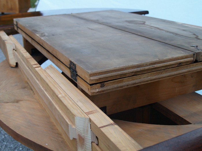 antiker Tisch ausziehbar runder Hotel Speisetisch