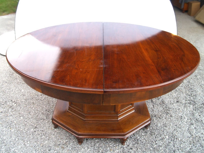 antiker Tisch ausziehbar runder Hotel Speisetisch