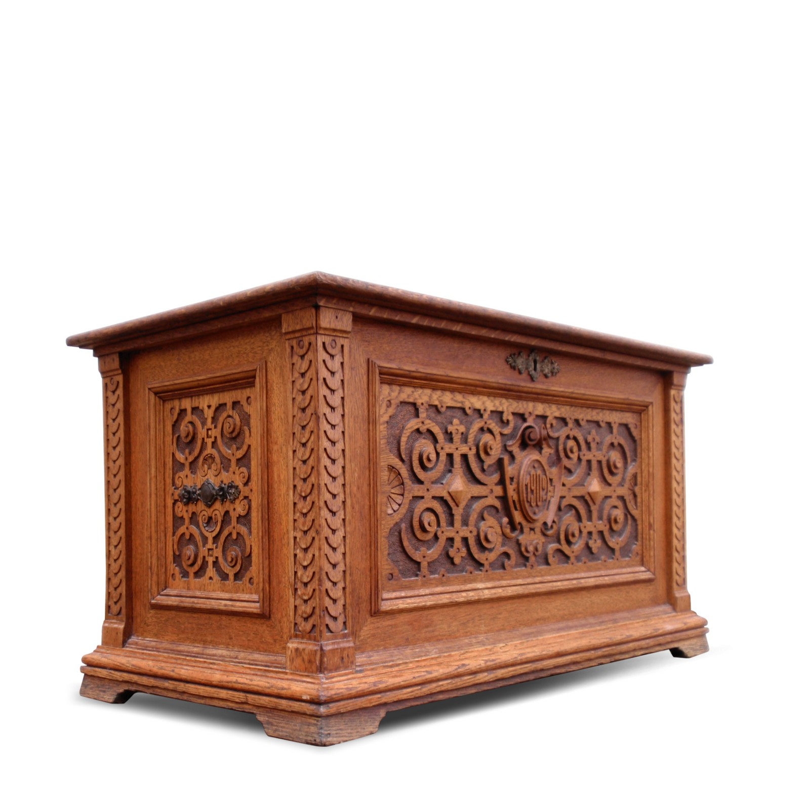Truhe antik beschnitzt Gründerzeit Datiert Antike Truhe beschnitzt kaufen datiert 1902 Historismus 20. Jahrhundert