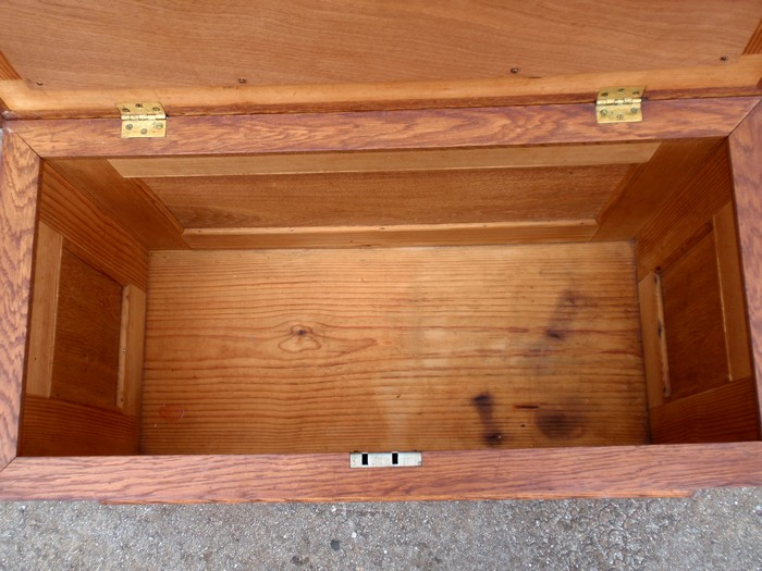 Truhe antik beschnitzt Gründerzeit Datiert Antike Truhe beschnitzt kaufen datiert 1902 Historismus 20. Jahrhundert Antiquitäten