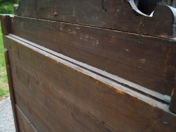 OLYMPUS DIGITAL CAMERA Truhenbank antik Barock Neo Rennaissance Sitzbank Fratzen Satyr Möbel beschnitzt Holz Teufel Köpfe