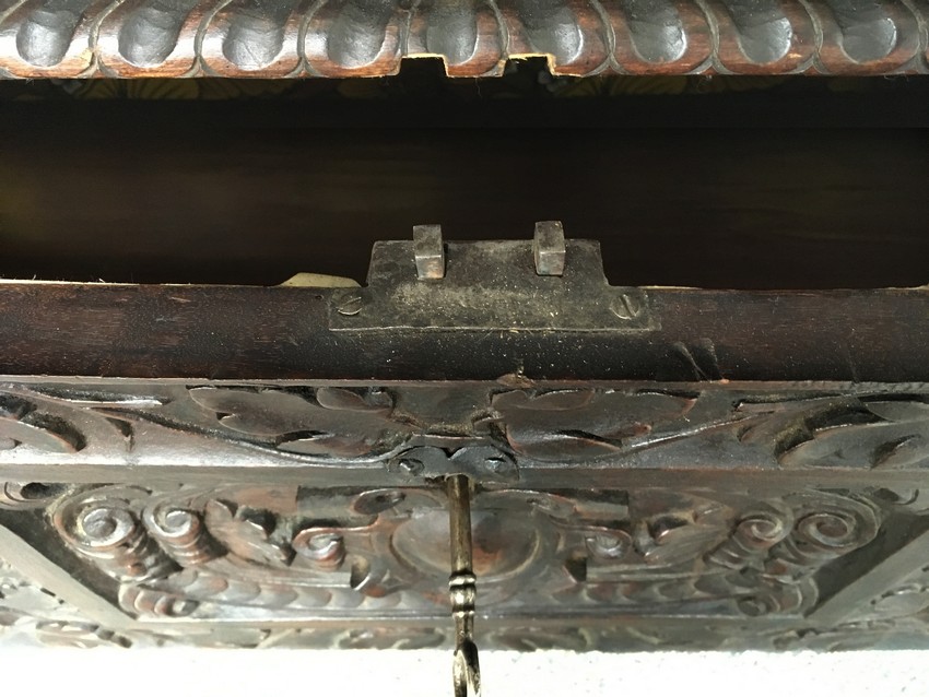 Schrank antik Engel Putten Renaissance Vitrine Bücherschrank Blätter Antiquität Möbel Renaissance