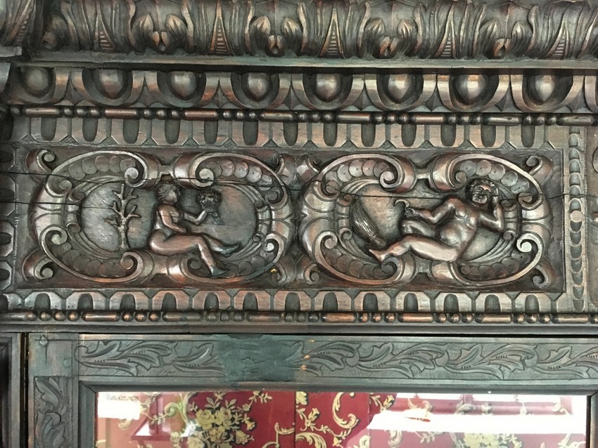 Schrank antik Engel Putten Renaissance Vitrine Bücherschrank Blätter Antiquität Möbel Renaissance