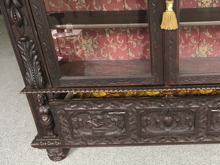 Schrank antik Engel Putten Renaissance Vitrine Bücherschrank Blätter Antiquität Möbel Renaissance