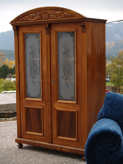 vitrine altdeutsch antik glasvitrine 7