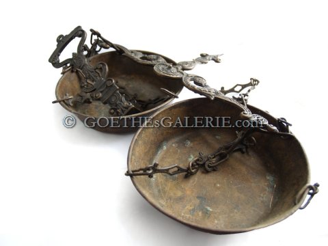 Waage antik Bronze groß