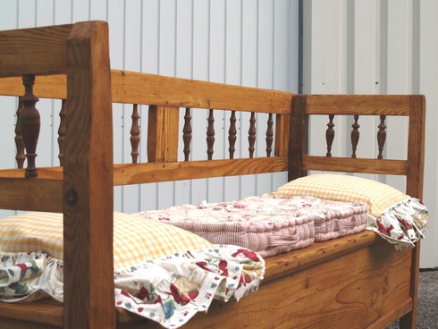 antike Truhenbank Küchensitzbank Antiquität Massivholz restauriert