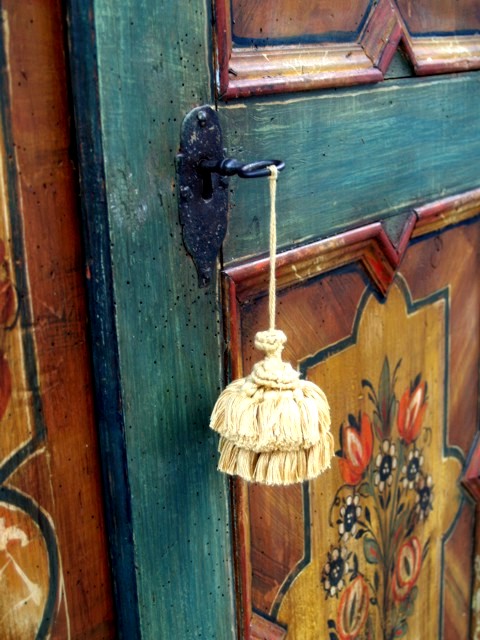 Bauernschrank antik bemalt Kasten Möbel Schrank Antiquität