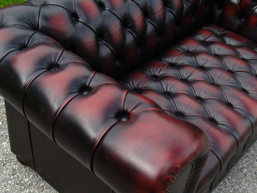 chesterfield Ledersofa gebraucht wie neu rot