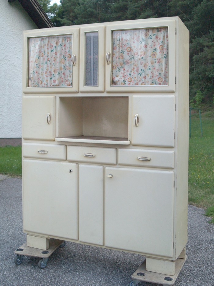 Küchenschrank creme antik Vintage 40er- 50er-jahre Küchenmöbel Midcentury pastell