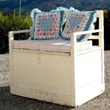 Truhenbank antik creme 30er 40er-Jahre Möbel Shabby Chic