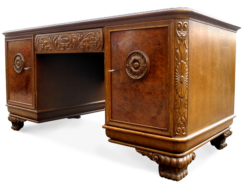 Möbel kaufen antik gebraucht neu Schreibtisch restauriert Barock 