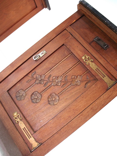 Antike Kommode Nussholz