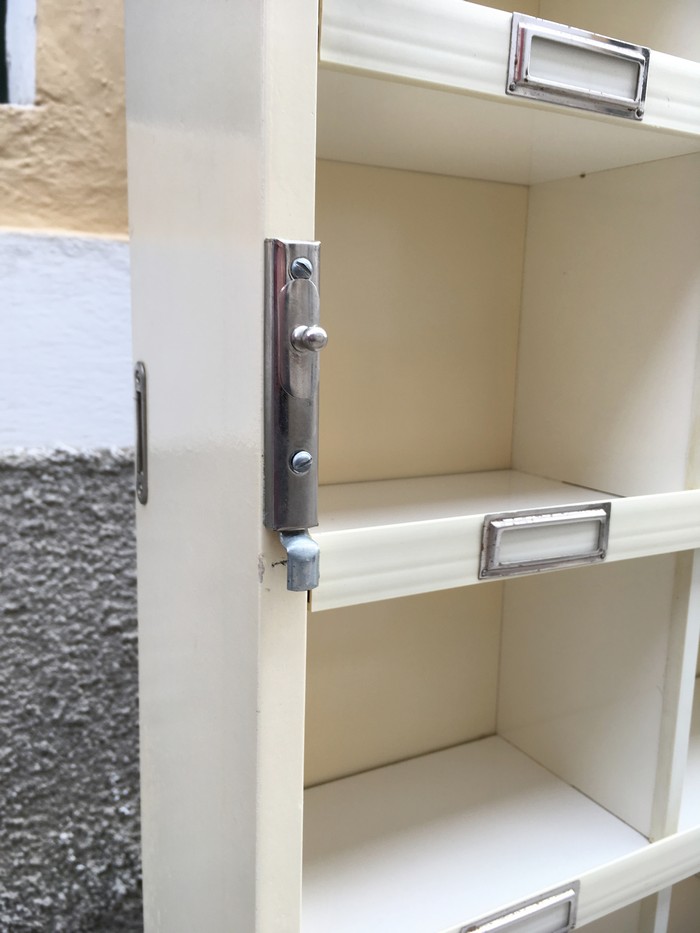 apothekerschrank 4562 schrank aufklappbar vintage retro creme arztschrank 4