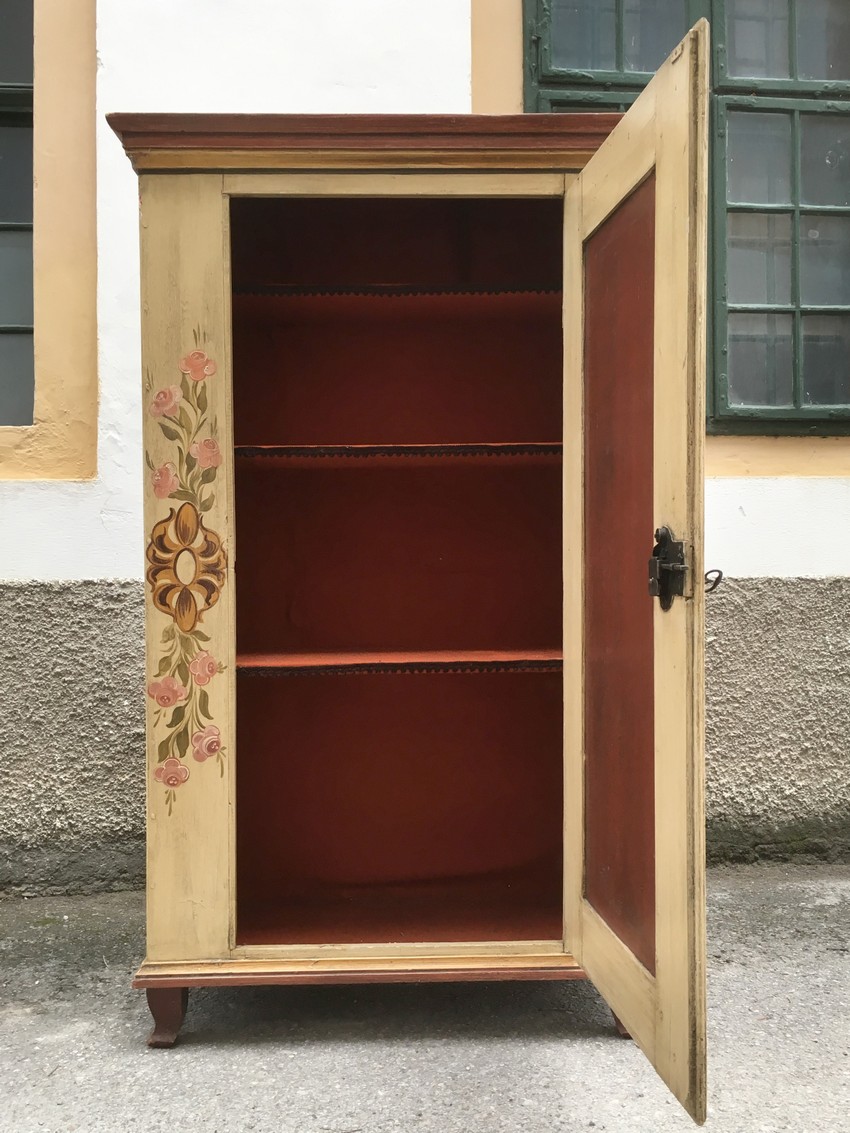 Bauernschrank antiker Dielenschrank bemalt