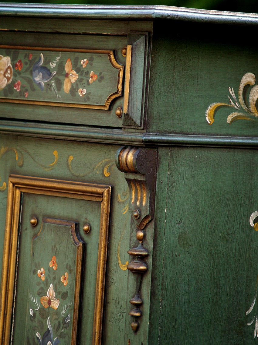 bauernschrank 4866 vertiko 3