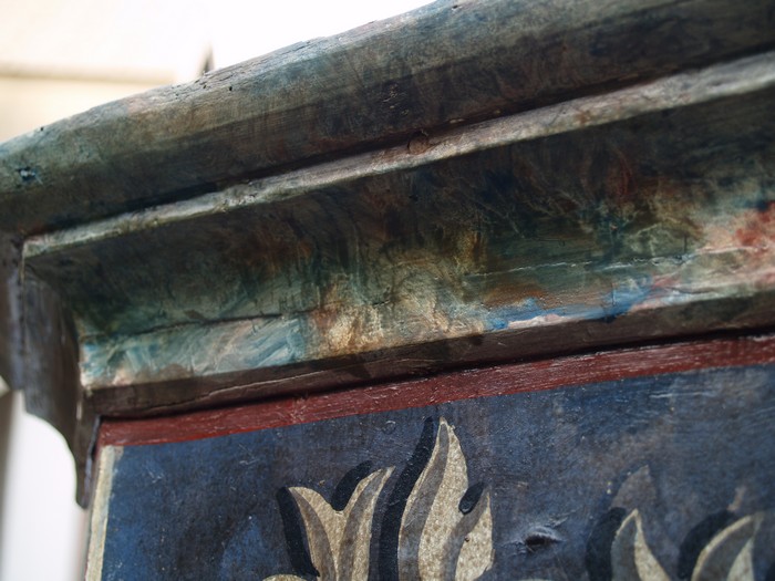 Bauernschrank antik Bauernmöbel Antiquität Massivholz Altholz Möbel Küchenschrank blau Weichholz Maria Engel Heiligenbild Heiligenmalerei Marienbild