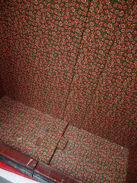Bauernschrank antik Bauernmöbel Antiquität Massivholz Altholz Möbel Küchenschrank Schrank Giebelschrank