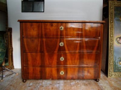Bilder (c) zeigen: Antiker Biedermeier Kommode Kommode antik restauriert