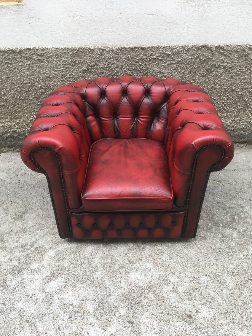 Chesterfield Ledersessel rot