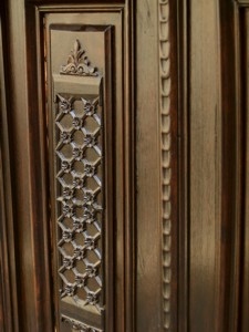 Antike Kommode beschnitzt Gründerzeit