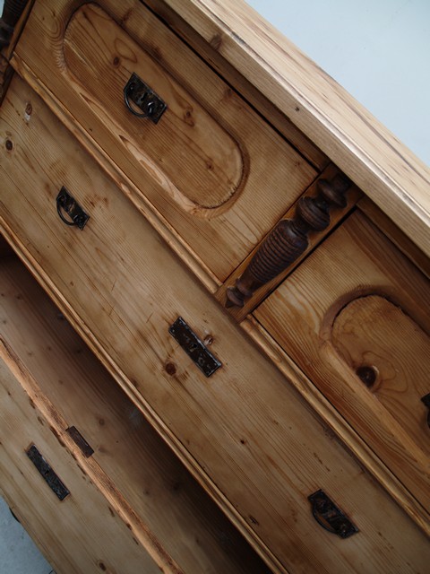 Bauernschrank antik Altholz große Massivholz Kommode restauriert Bauernmöbel