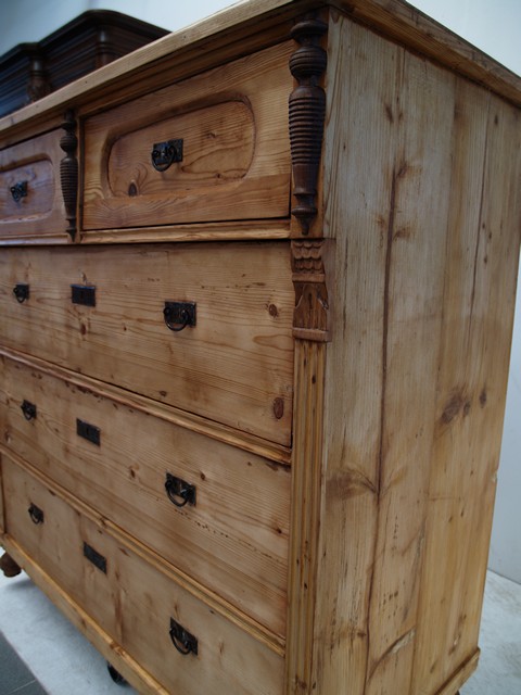 Bauernschrank antik Altholz große Massivholz Kommode restauriert Bauernmöbel