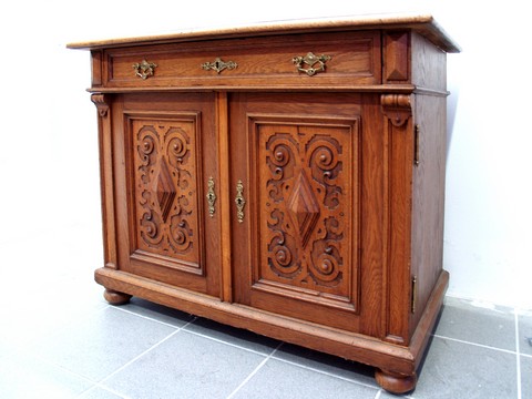 antike Kommode 1880 Antiquität Möbel Blätter geschnitzt