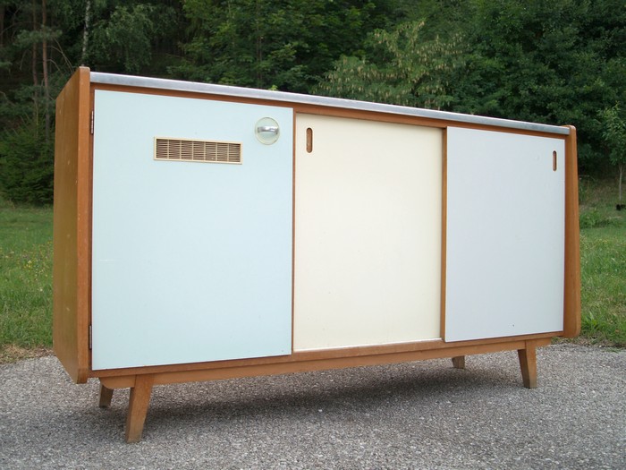 Küchenschrank creme antik Vintage 40er- 50er-jahre Küchenmöbel Midcentury pastell