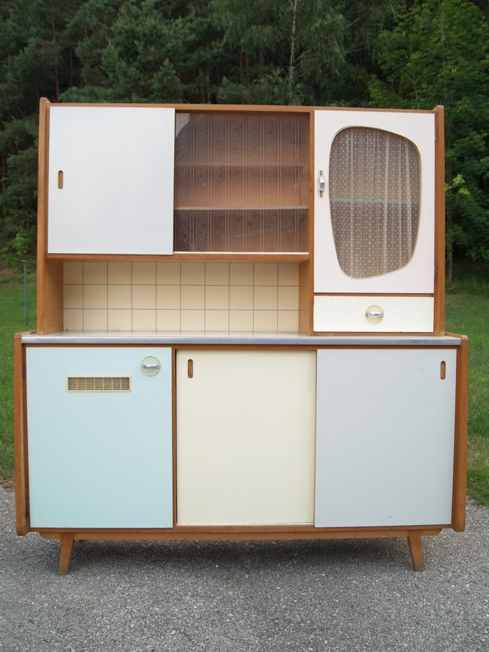 Küchenschrank creme antik Vintage 40er- 50er-jahre Küchenmöbel Midcentury pastell