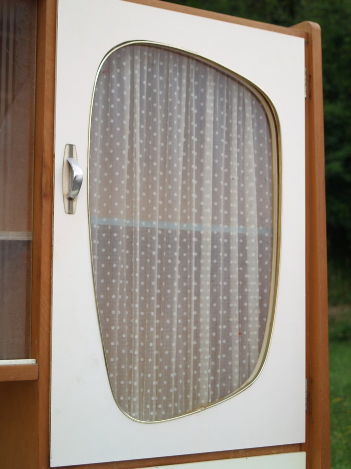 Küchenschrank creme antik Vintage 40er- 50er-jahre Küchenmöbel Midcentury pastell