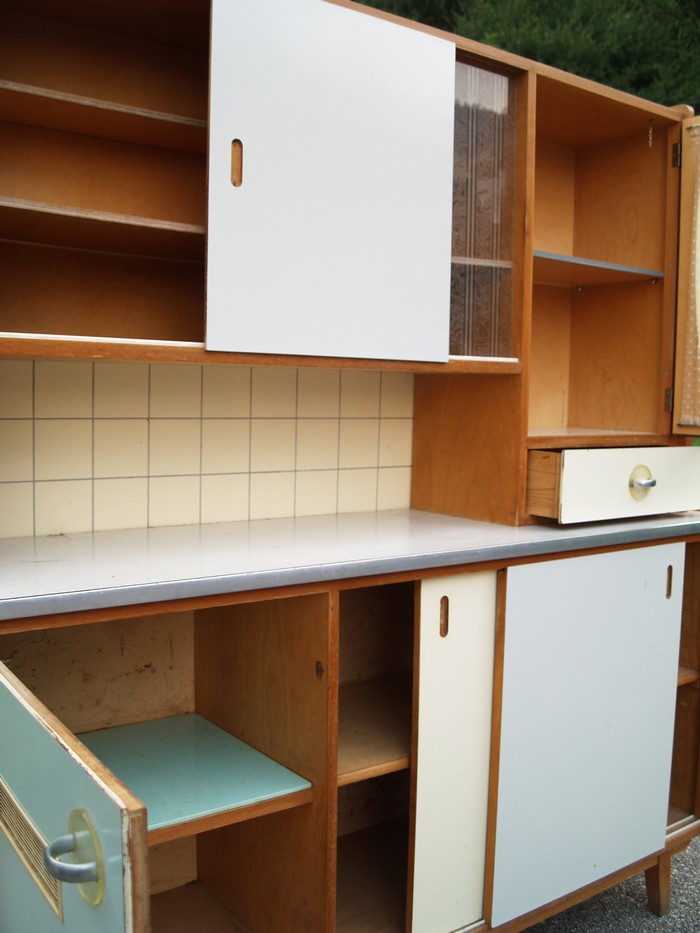 Küchenschrank creme antik Vintage 40er- 50er-jahre Küchenmöbel Midcentury pastell