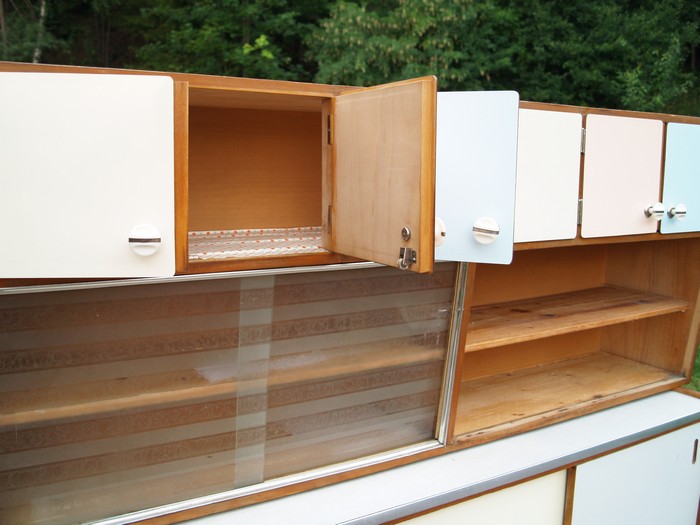 Küchenschrank creme antik Vintage 40er- 50er-jahre Küchenmöbel Midcentury pastell