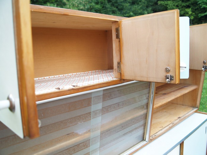 Küchenschrank creme antik Vintage 40er- 50er-jahre Küchenmöbel Midcentury pastell