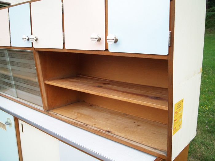 Küchenschrank creme antik Vintage 40er- 50er-jahre Küchenmöbel Midcentury pastell