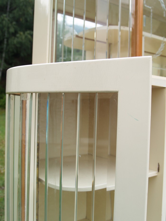 Küchenschrank creme antik Vintage 40er- 50er-jahre Küchenmöbel Midcentury pastell