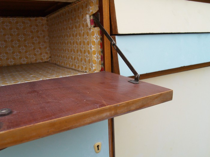 Küchenschrank creme antik Vintage 40er- 50er-jahre Küchenmöbel Midcentury pastell artdeco